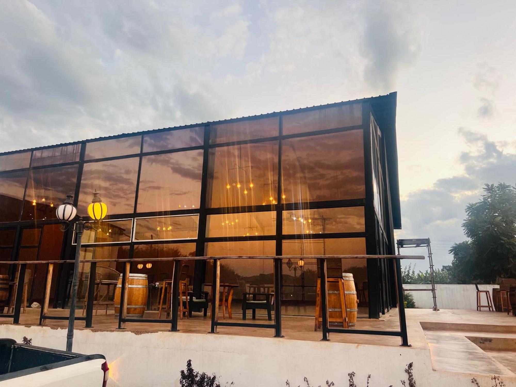 The Shed Venue & Boutique Hotel Lilongüe Exterior foto